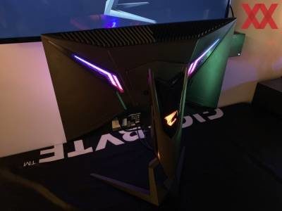 Монитор GIGABYTE Aorus AD27QD обладает частотой обновления 144 Гц